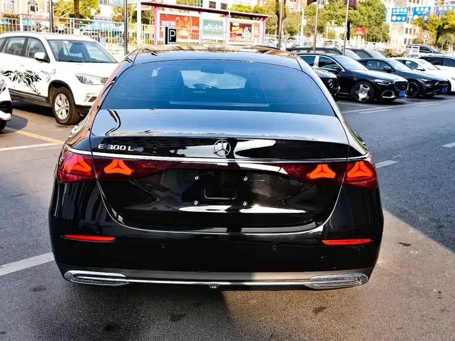 Mercedes-Benz E-Class 2024 из CN, фото 10