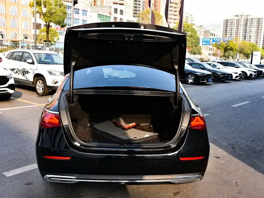 Mercedes-Benz E-Class 2024 из CN, фото 6