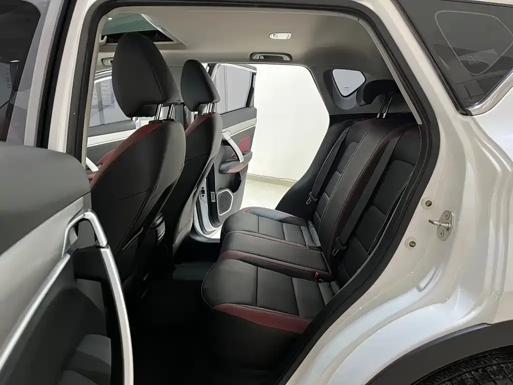 Geely Binyue 2021 из CN, фото 3