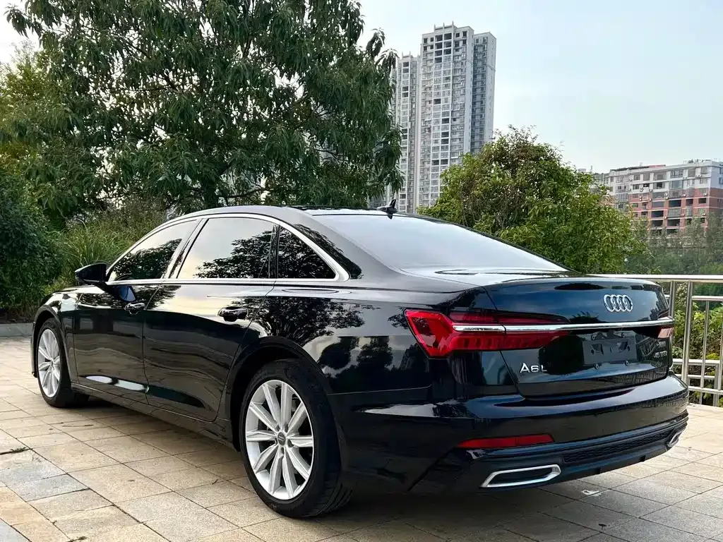 Audi A6L 2021 из CN, фото 8