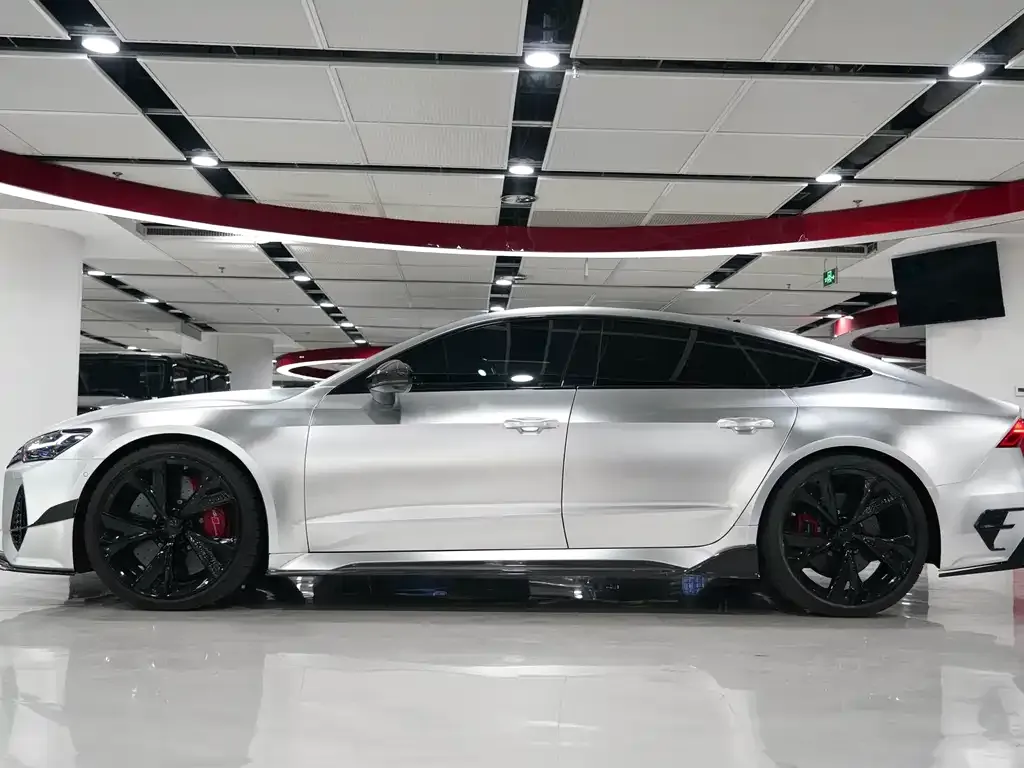 Audi RS 7 2021 из CN, фото 7