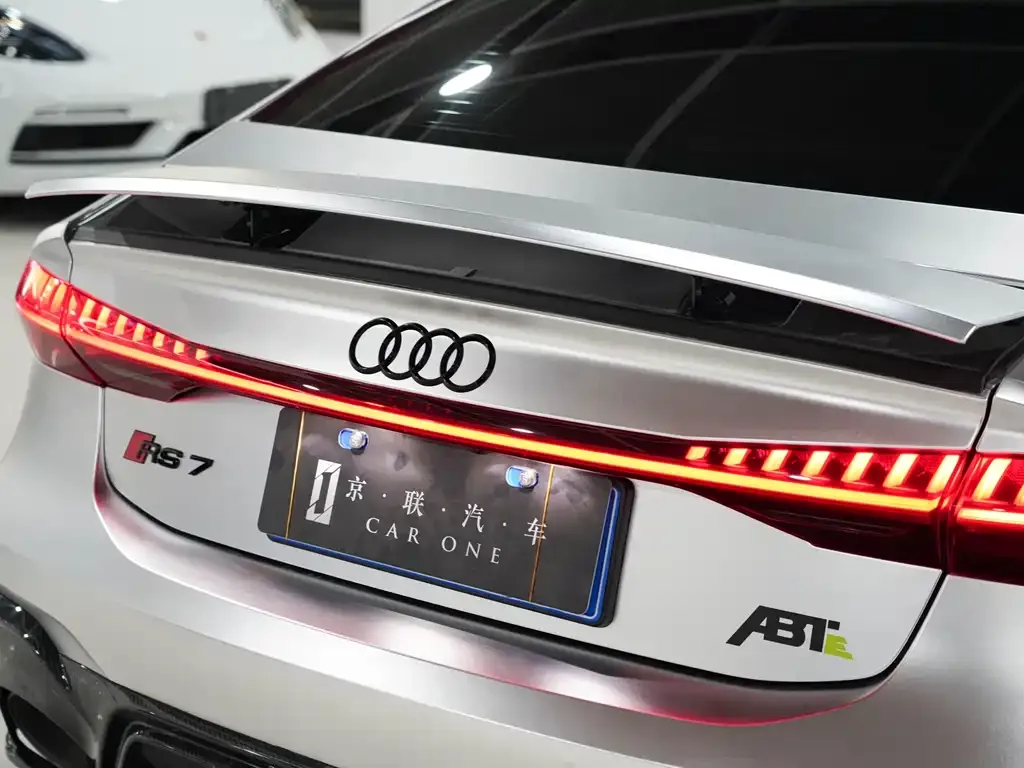 Audi RS 7 2021 из CN, фото 8