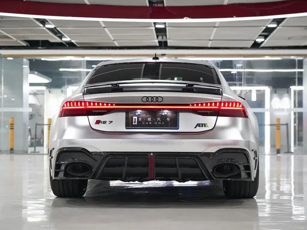 Audi RS 7 2021 из CN, фото 9