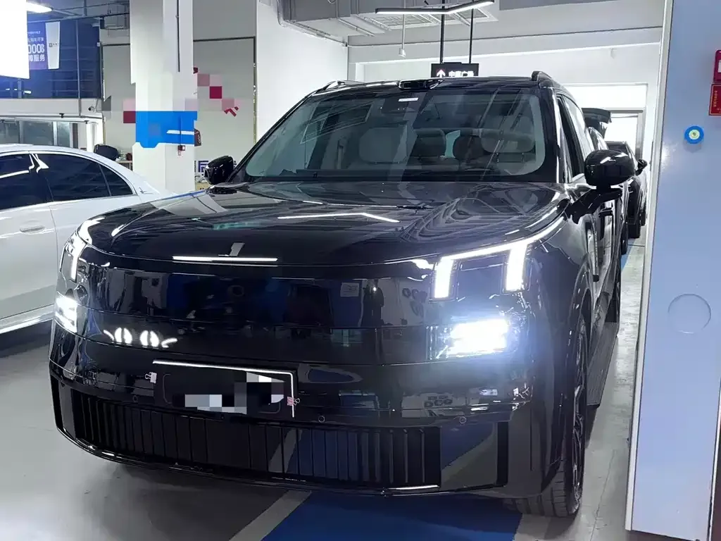 Lynk & Co 900 2025 из CN, фото 1