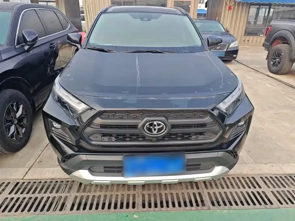 Toyota RAV4 2024 из CN, фото 8