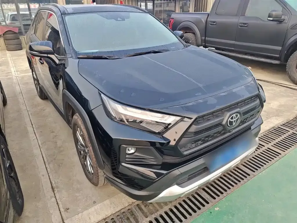 Toyota RAV4 2024 из CN, фото 4