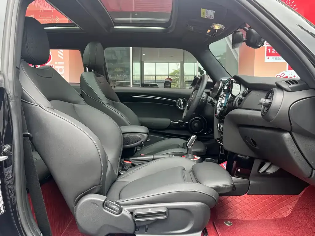 MINI Cooper (3-door) 2024 из CN, фото 8