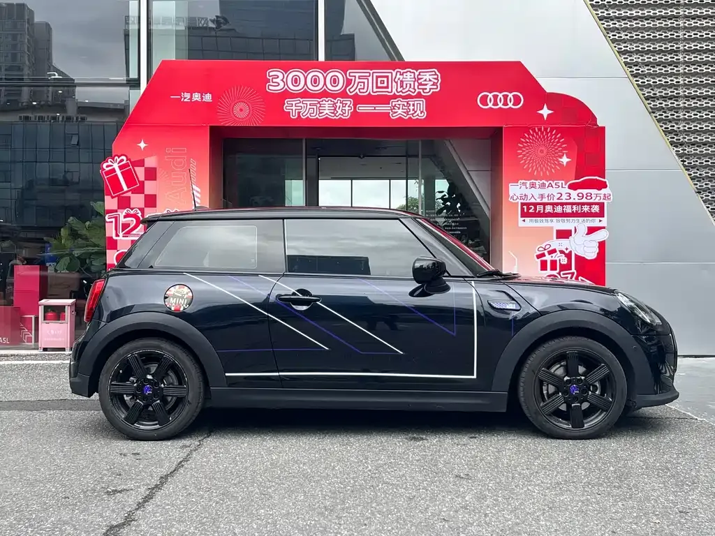 MINI Cooper (3-door) 2024 из CN, фото 9