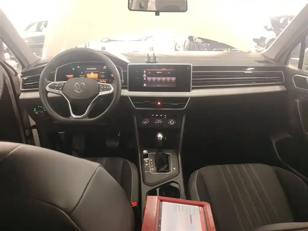 Volkswagen Tiguan L 2022 из CN, фото 2