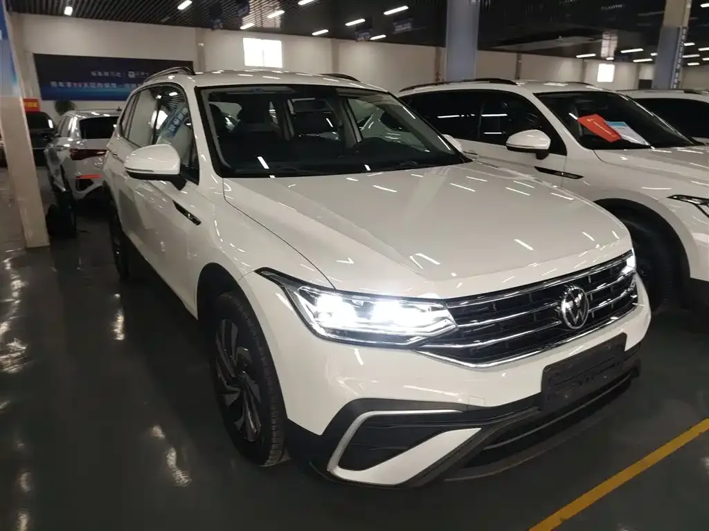 Volkswagen Tiguan L 2022 из CN, фото 8