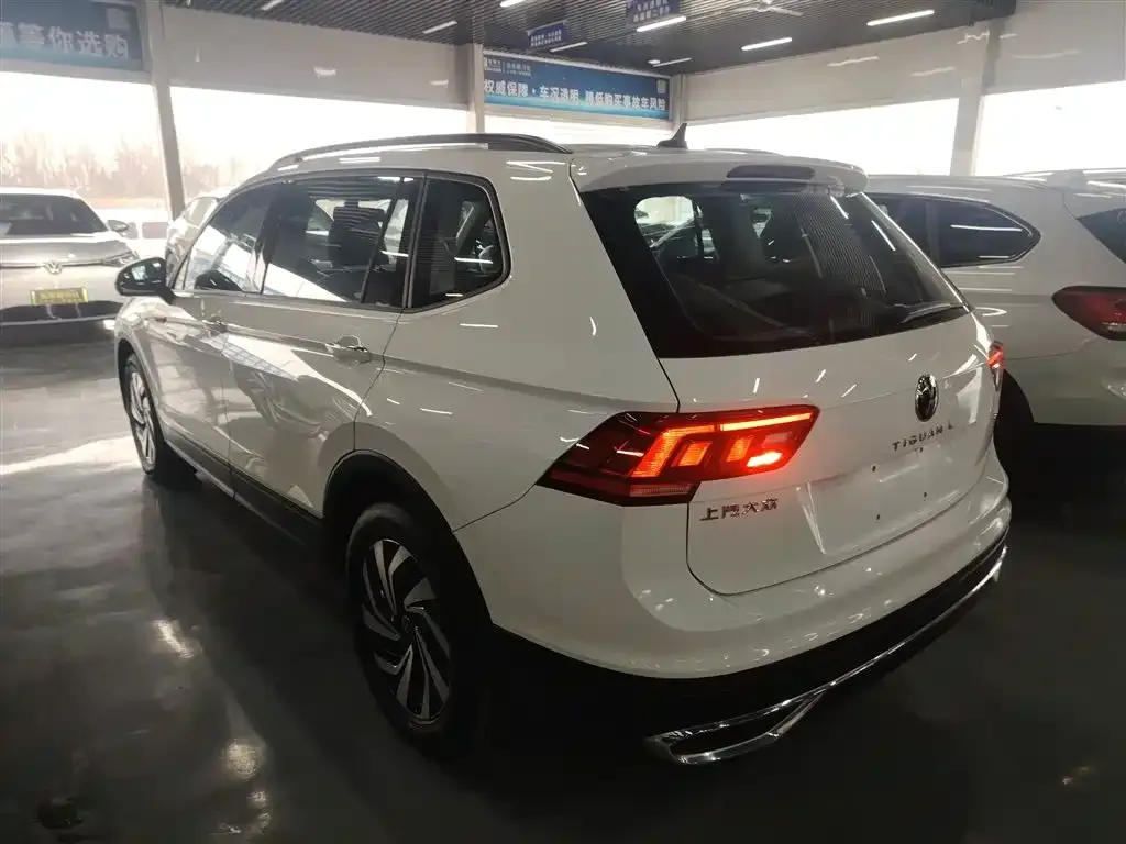 Volkswagen Tiguan L 2022 из CN, фото 3