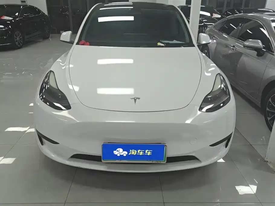 Tesla Model Y — фото 5