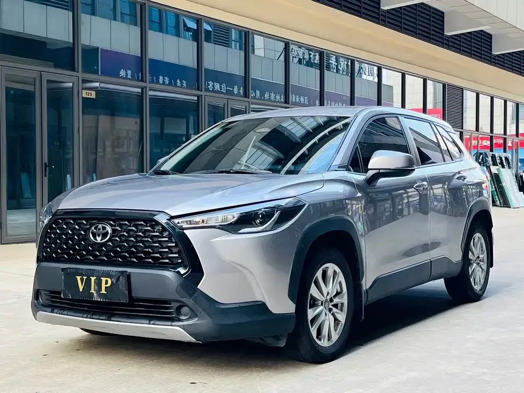Toyota Corolla Cross 2024 из CN, фото 1