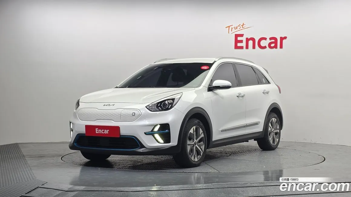 Kia Niro — фото 1