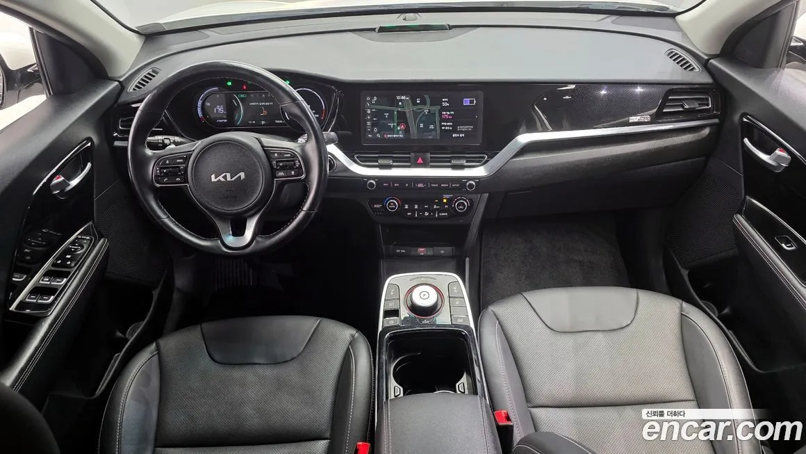 Kia Niro — фото 9