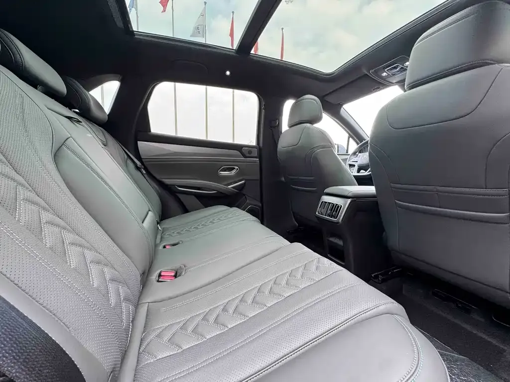 BYD L DM-i 2025 из CN, фото 5