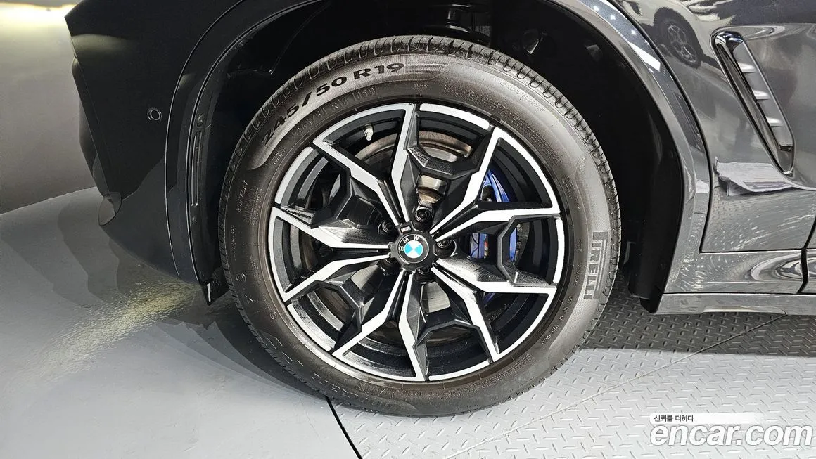 BMW X4 2023 из KR, фото 5