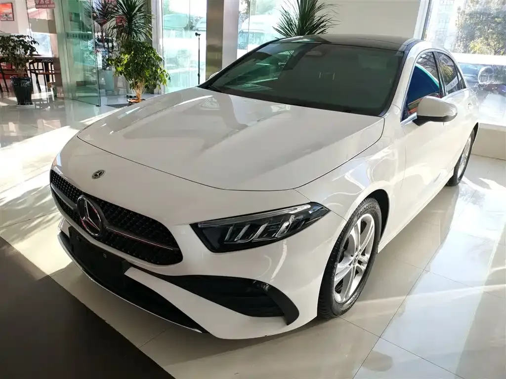 Mercedes-Benz A-Class 2024 из CN, фото 10