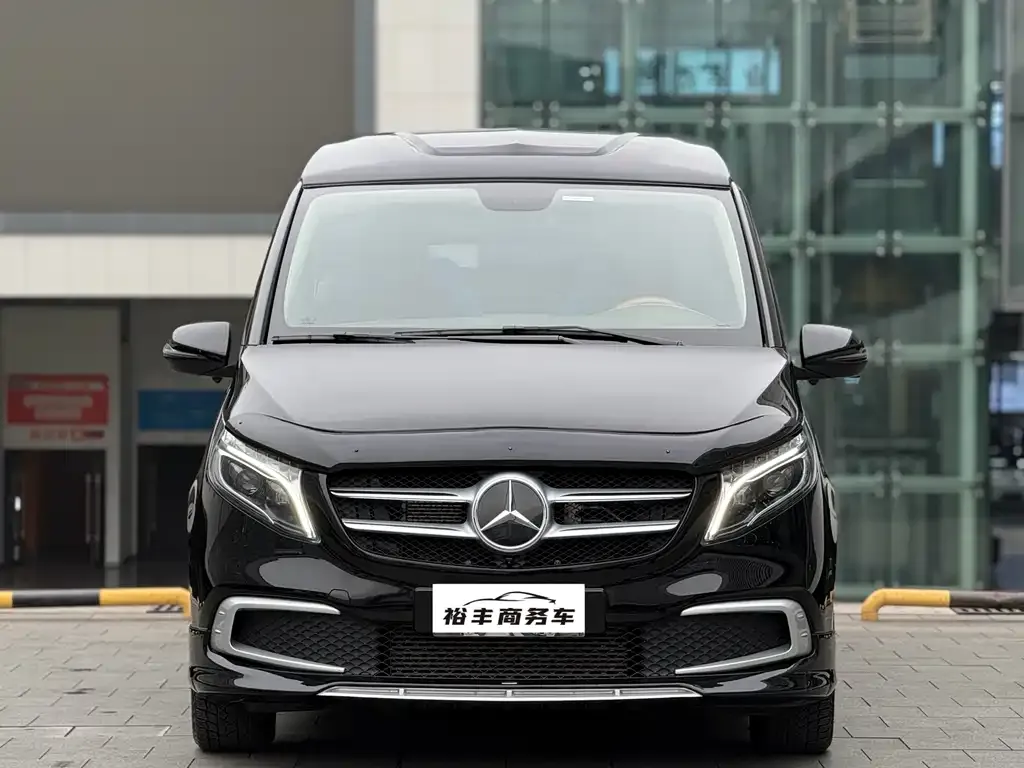 Mercedes-Benz V-Class — фото 4