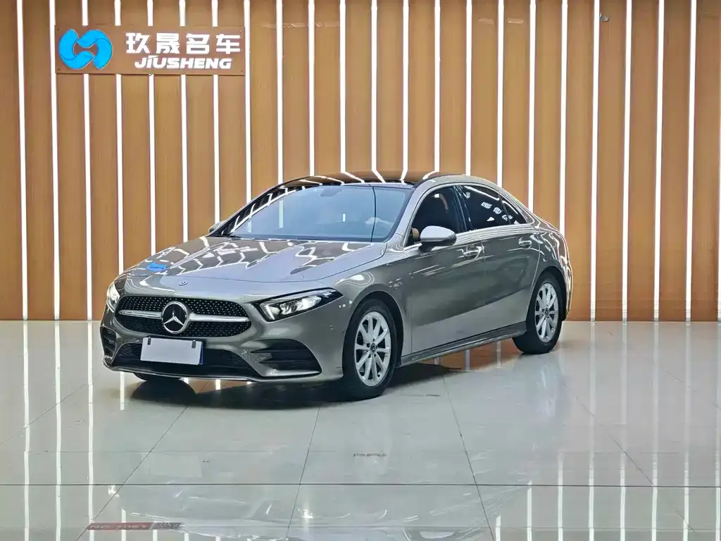 Mercedes-Benz A-Class — фото 1