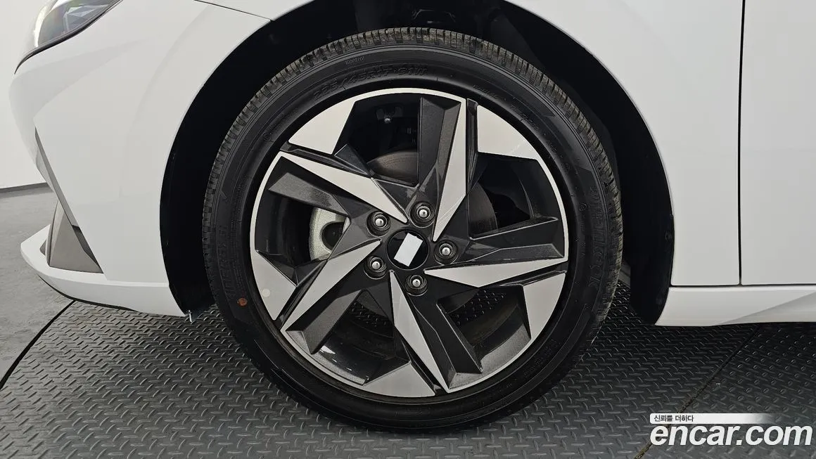 Hyundai AVANTE — фото 10