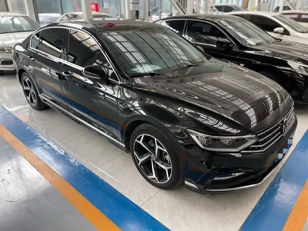 Volkswagen Magotan 2023 из CN, фото 9