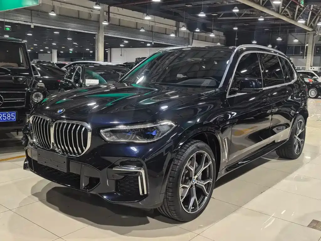BMW X5 — фото 1