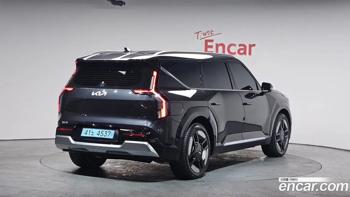 Kia EV9 2024 из KR, фото 3