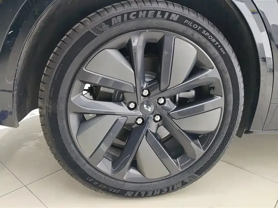 Li Auto L8 2024 из CN, фото 9