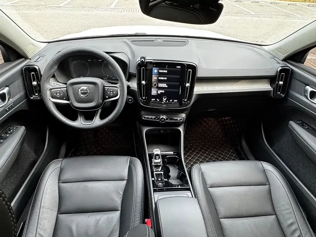 Volvo XC40 2022 из CN, фото 7