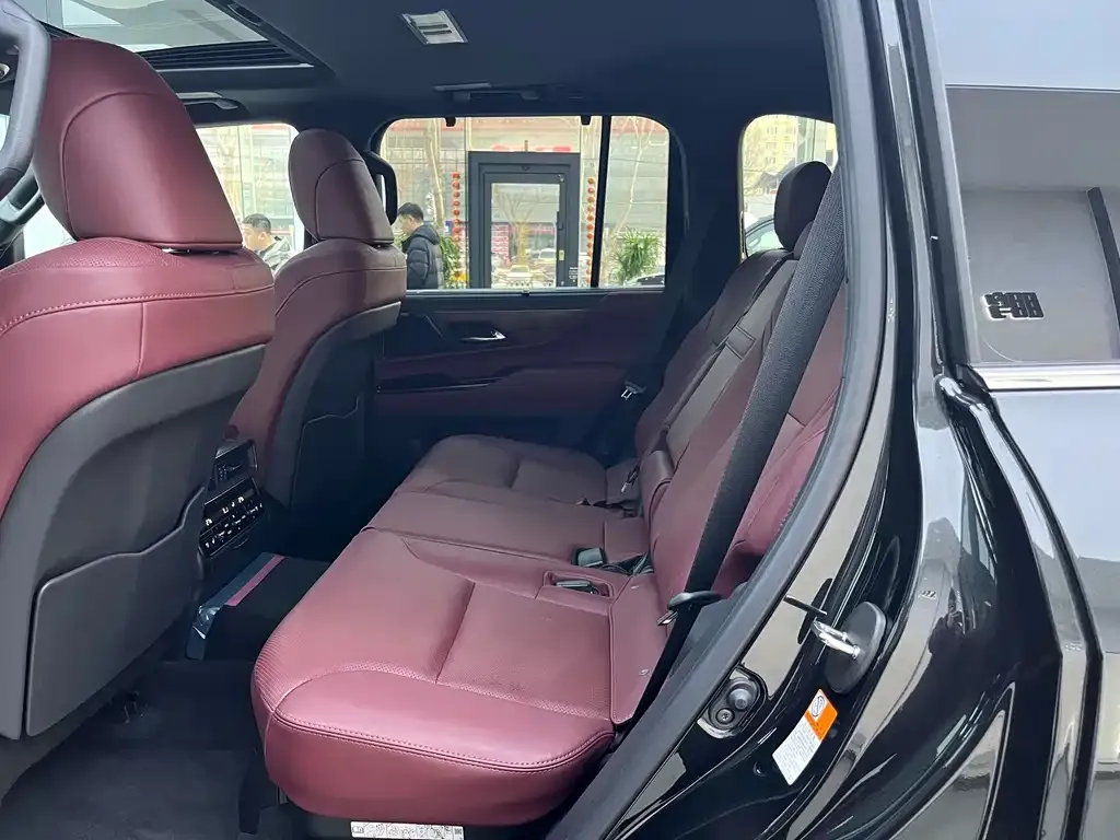 Lexus LX 2026 из CN, фото 8