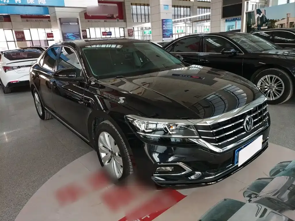 Volkswagen Passat 2021 из CN, фото 2