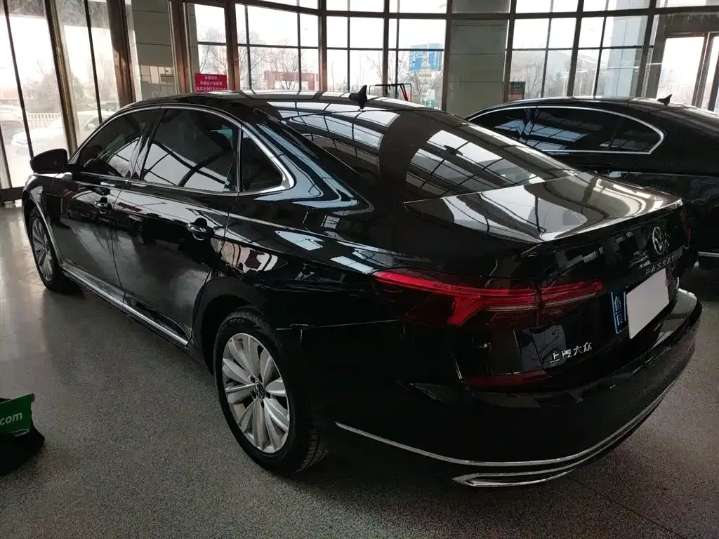 Volkswagen Passat 2021 из CN, фото 3