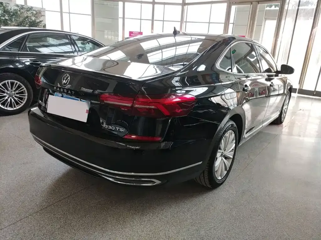 Volkswagen Passat 2021 из CN, фото 10