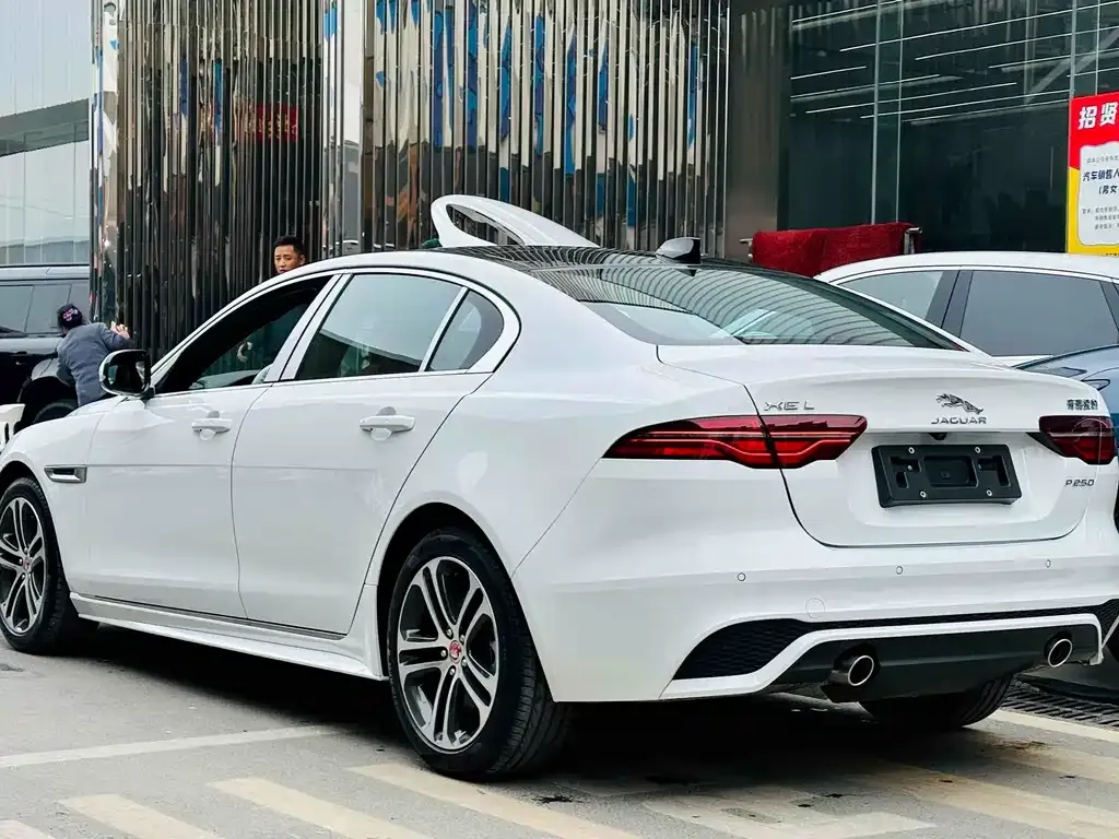 Jaguar XEL 2025 из CN, фото 6