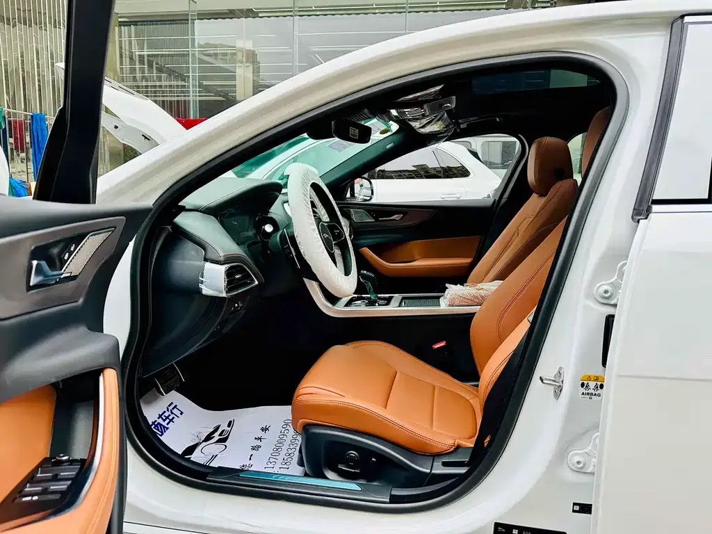 Jaguar XEL 2025 из CN, фото 5