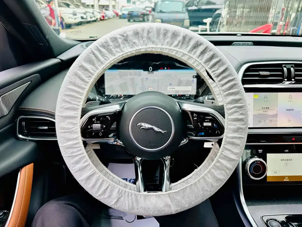 Jaguar XEL 2025 из CN, фото 9