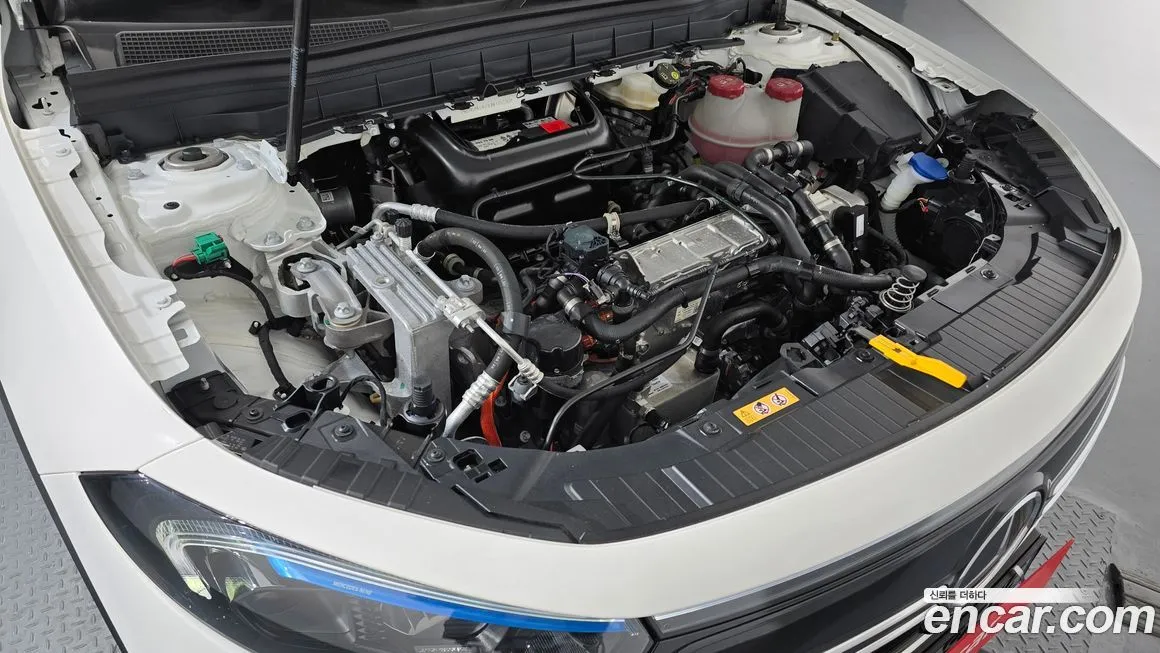 Mercedes-Benz EQB 2023 из KR, фото 10