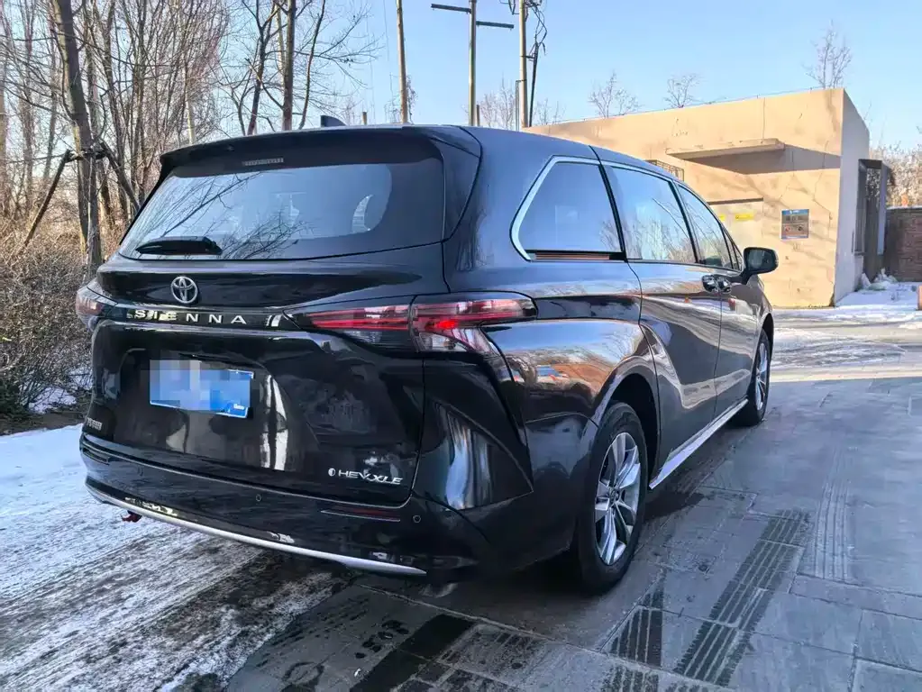 Toyota Sienna 2025 из CN, фото 5