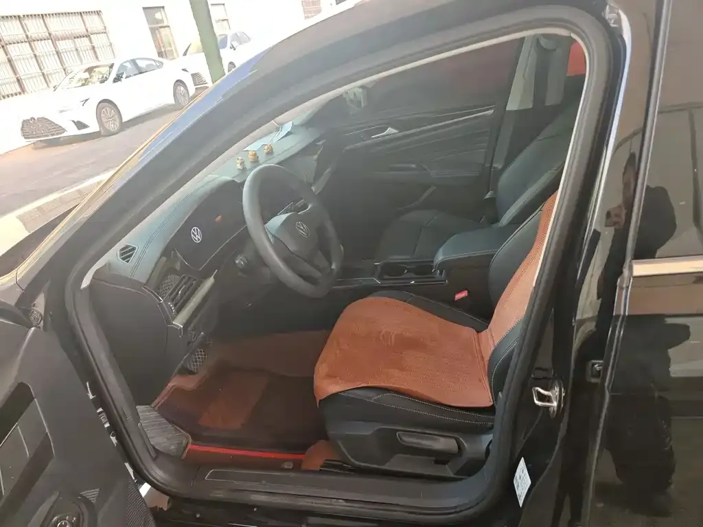 Volkswagen Passat — фото 10