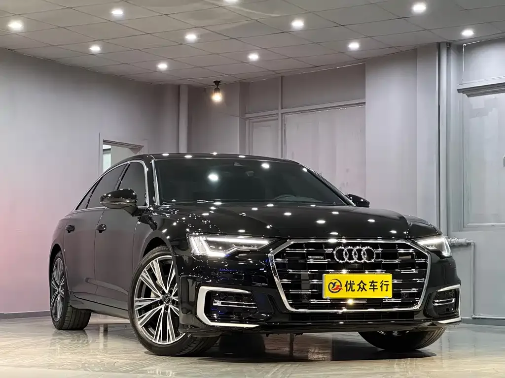 Audi A6L — фото 1
