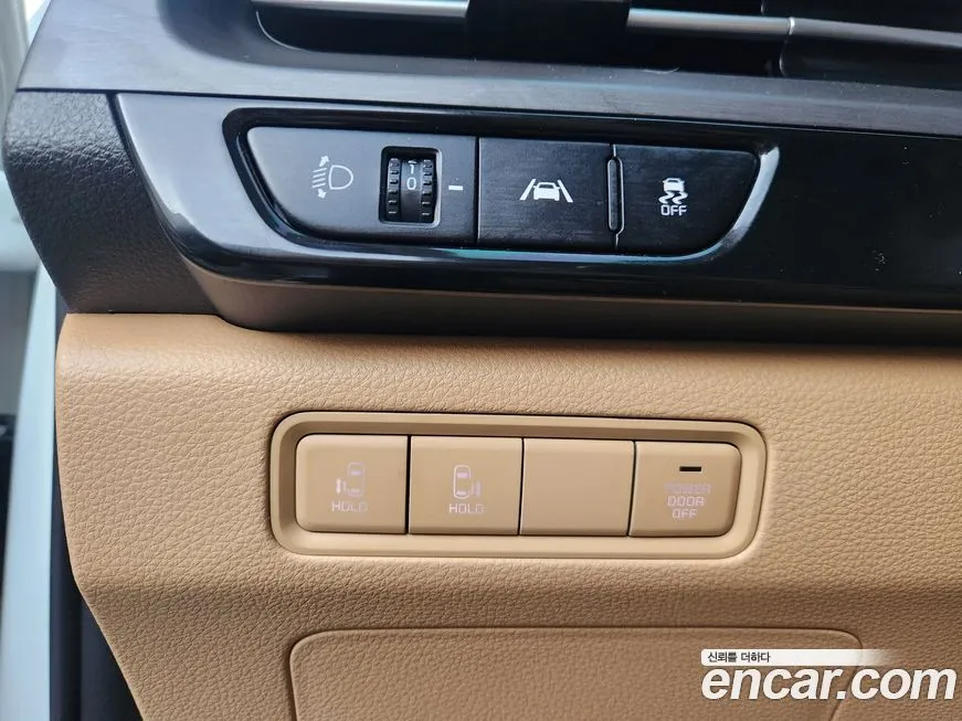 Kia Carnival — фото 9