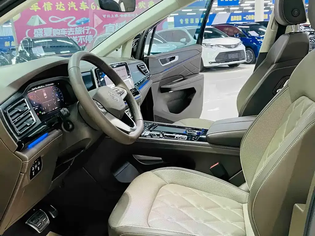 Volkswagen Viloran 2025 из CN, фото 10