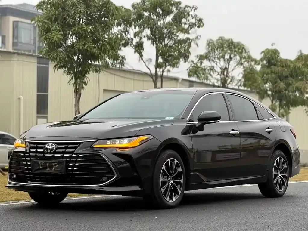 Toyota Avalon 2024 из CN, фото 1