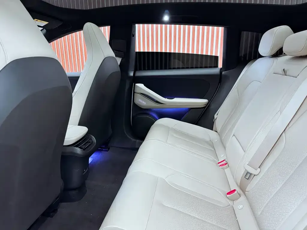 NIO ET5T 2024 из CN, фото 8