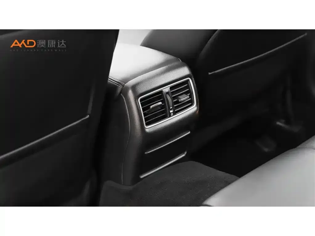 Infiniti Q50L 2024 из CN, фото 7