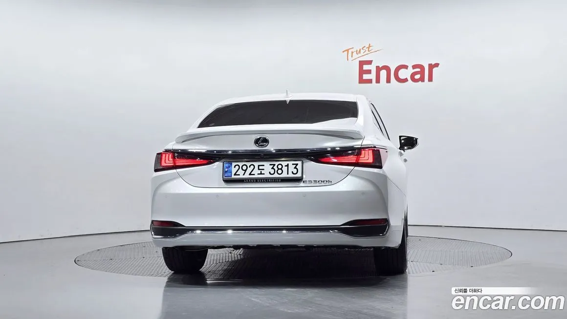 Lexus ES — фото 3