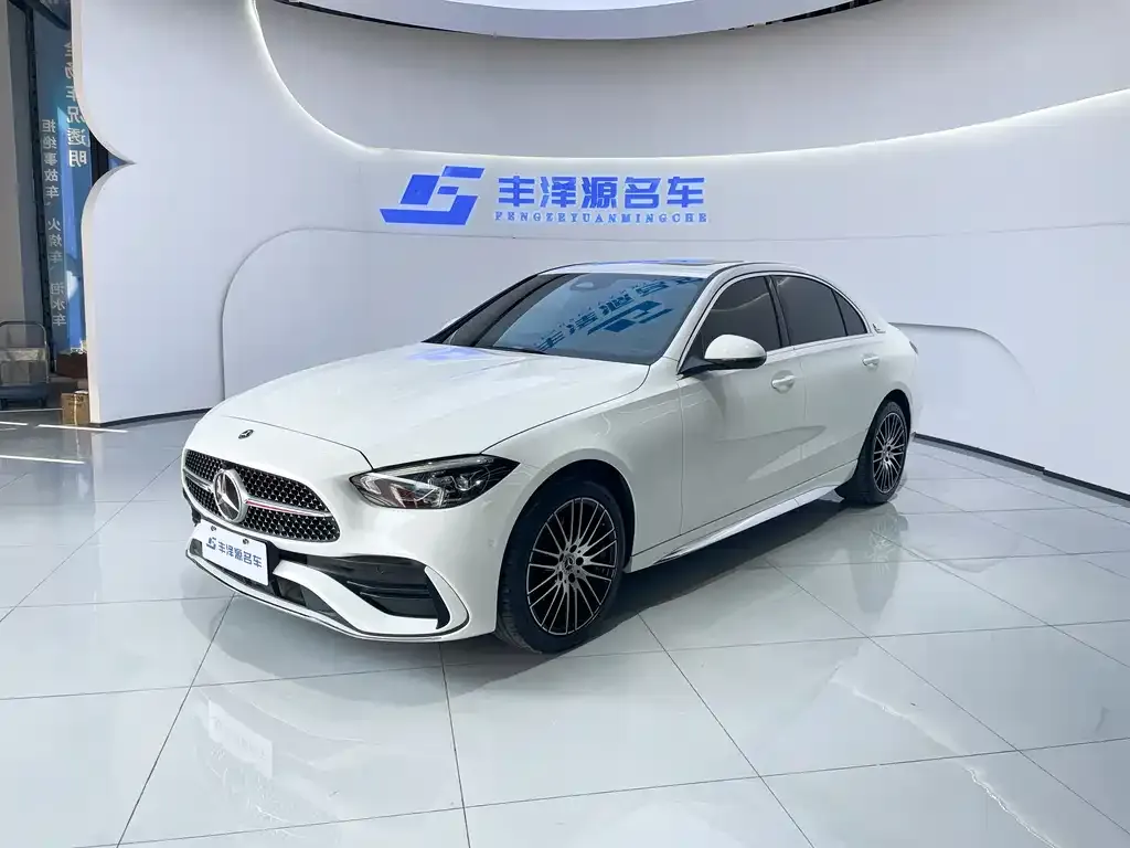Mercedes-Benz C-Class — фото 1