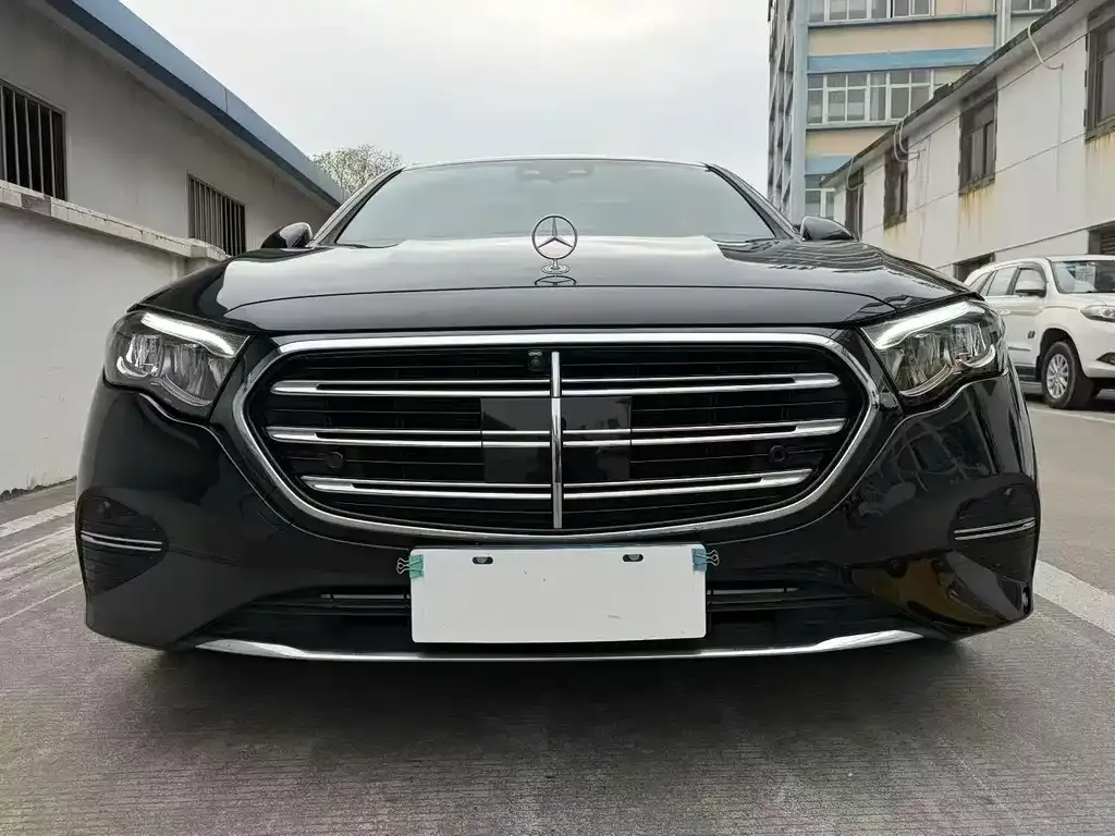 Mercedes-Benz E-Class 2025 из CN, фото 3
