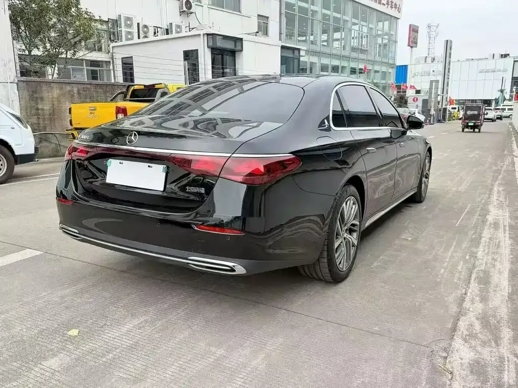 Mercedes-Benz E-Class 2025 из CN, фото 8